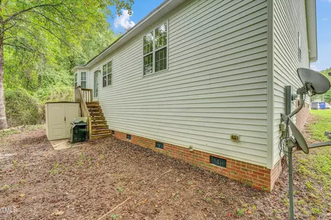 107 Eubank Ct, Selma, NC 27576 photo 23