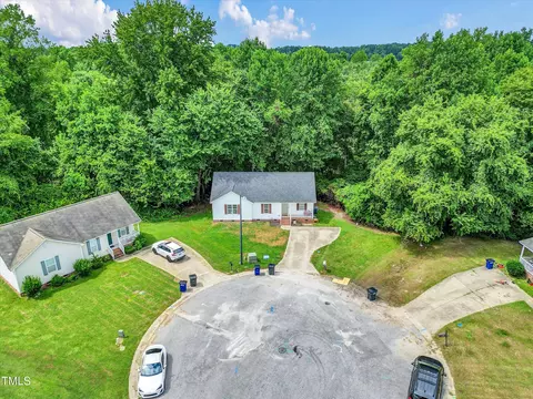 107 Eubank Ct, Selma, NC 27576 photo 2