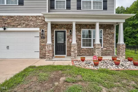 1021 Purple Verbena Ct, Zebulon, NC 27597
