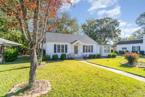 500 N Main St, Four Oaks, NC 27524