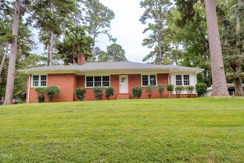 105 W Thorndale Dr, Oxford, NC 27565