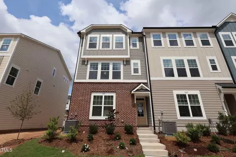 5025 Jowettes Walk Dr # 31, Cary, NC 27519