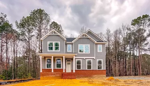 808 Beacon Hill Rd, Lillington, NC 27546