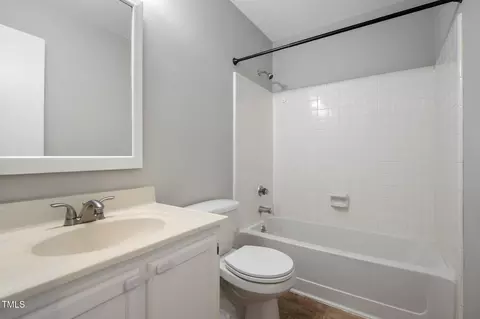 Bath - 7 York Ct, Durham, NC 27705 photo 4 of 4