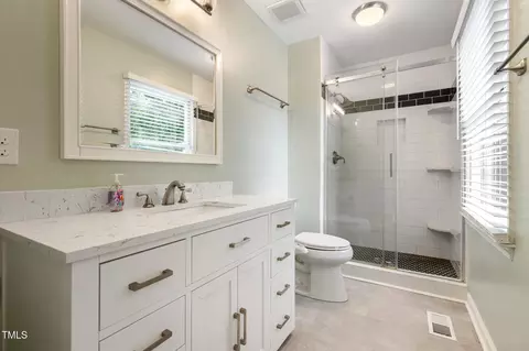 Bath - 7 York Ct, Durham, NC 27705 photo 1 of 4