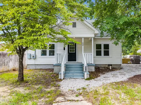 704 S Main St, Louisburg, NC 27549