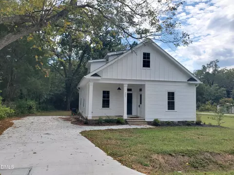 307 Darden St, Norlina, NC 27563