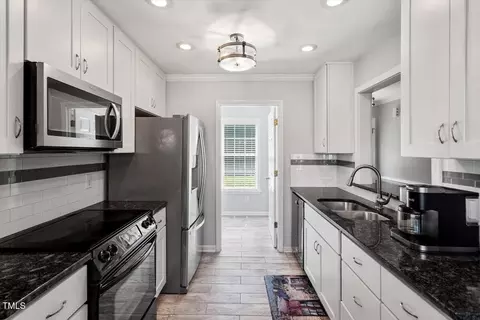 Kitchen - 1352 Smith Rd, Smithfield, NC 27577 photo 1 of 4