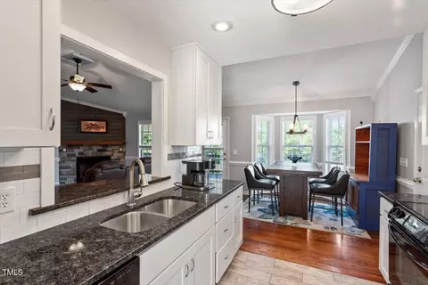 Kitchen - 1352 Smith Rd, Smithfield, NC 27577 photo 3 of 4