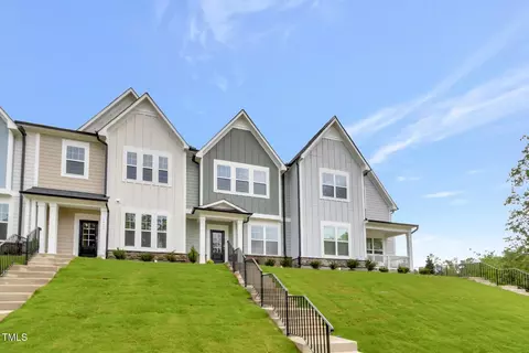 2475 Englemann Dr #369, New Hill, NC 27562