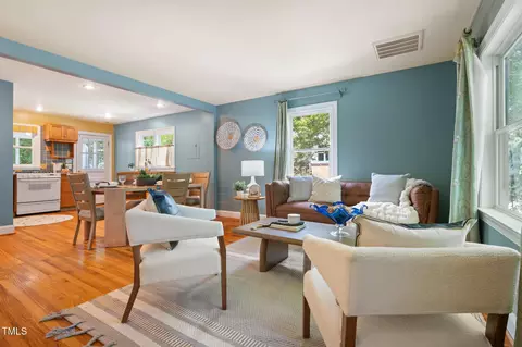 118 Oak St, Carrboro, NC 27510