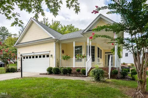101 Crystal Brook Ln, Cary, NC 27519