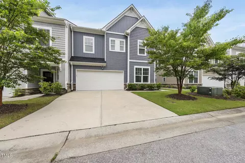 216 Vista Creek Pl, Cary, NC 27511