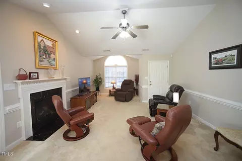 17 Stonegate Dr, Angier, NC 27501 photo 4