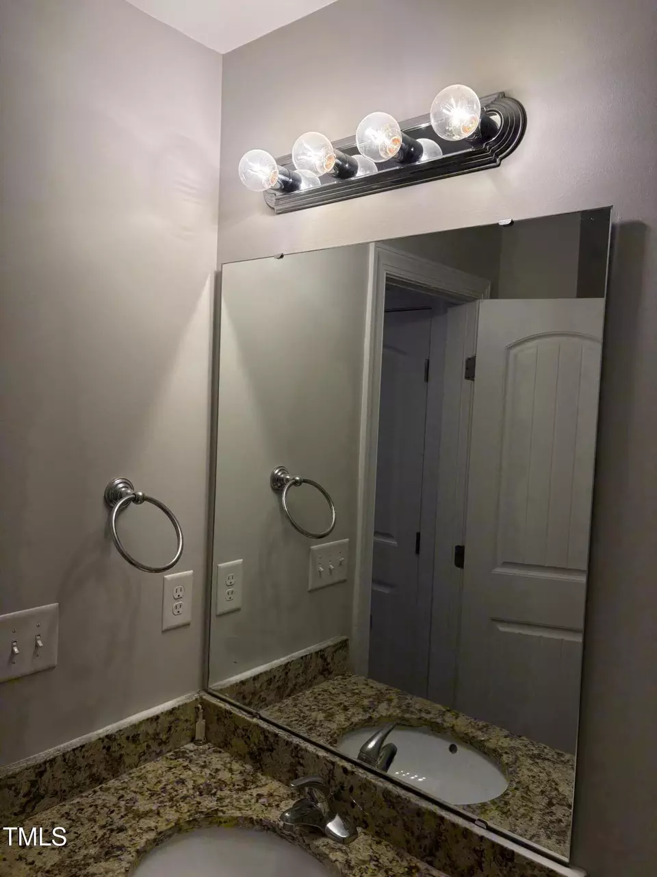 Bath - 1505 Fireside Ln, Creedmoor, NC 27522 photo 2 of 4