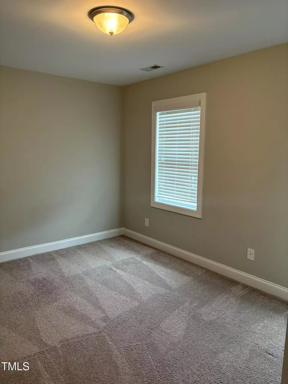 Bedroom - 1505 Fireside Ln, Creedmoor, NC 27522 photo 7 of 8