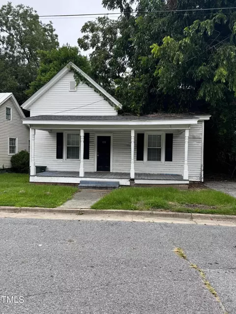 108 W 12th St, Greenville, NC 27834