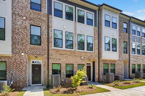 671 Bandon Aly, Cary, NC 27513
