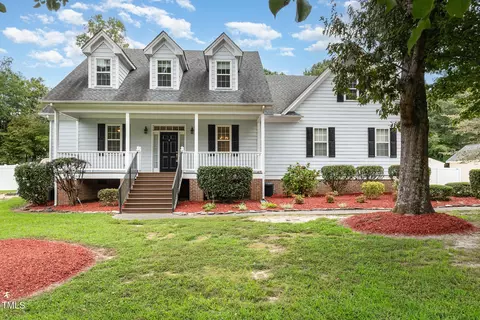 5813 Ranwick Ln, Raleigh, NC 27603