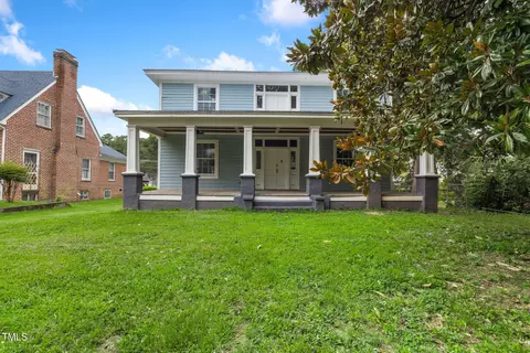 217 N Main St, Warrenton, NC 27589