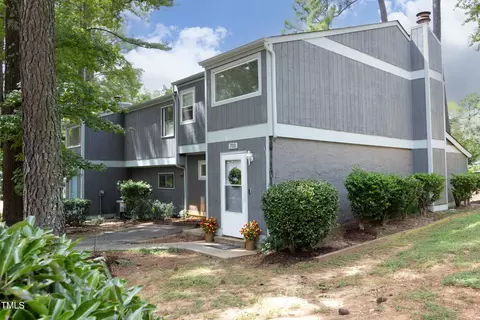 700 Godwin Ct, Raleigh, NC 27606