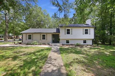 2804 Edgewood Ave, Burlington, NC 27215