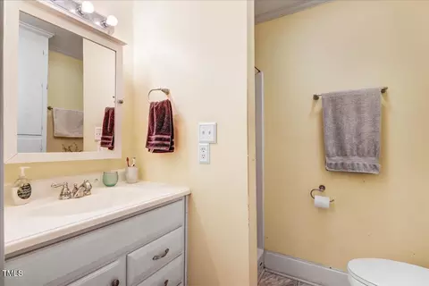 Bath - 710 S 2nd St, Smithfield, NC 27577 photo 2 of 2