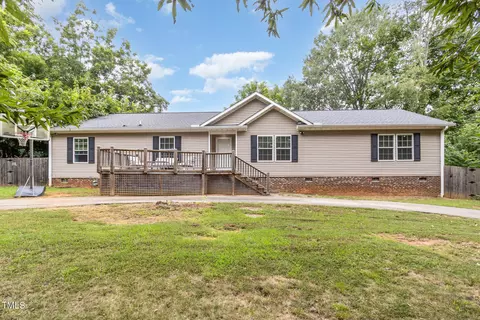 1813 Brown Ave, Burlington, NC 27215