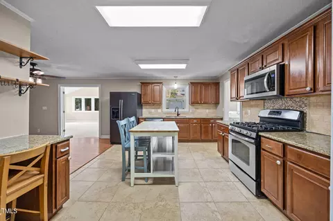 Kitchen - 58 Eagle Rd, Coats, NC 27521 photo 3 of 4