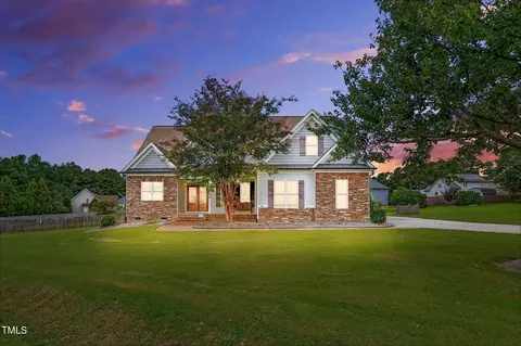 96 Jackson Ridge Ct, Willow Spring, NC 27592