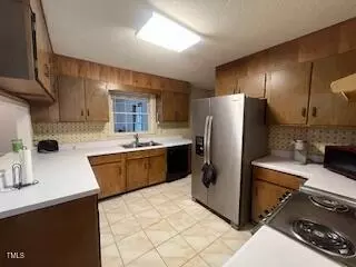 102 Murchison Dr, Dunn, NC 28334 photo 15