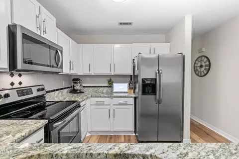 Kitchen - 1004 Gatehouse Ln, Durham, NC 27707 photo 3 of 4