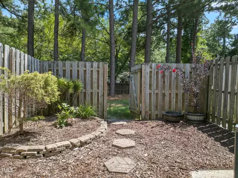 Exterior - 1004 Gatehouse Ln, Durham, NC 27707 photo 2 of 8