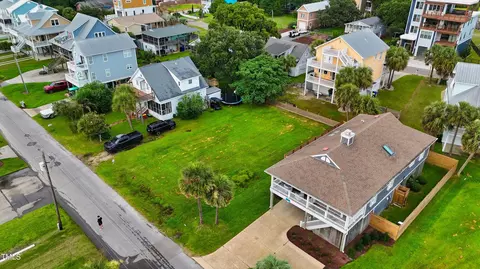 214 Florida Ave, Carolina Beach, NC 28428