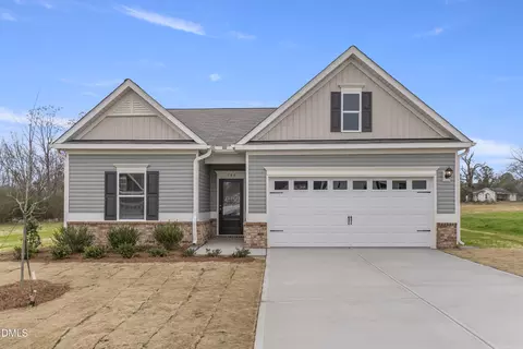 140 E American Marigold Dr, Benson, NC 27504