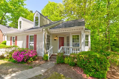 1212 Harwich Ct, Raleigh, NC 27609