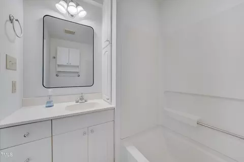 Bath - 804 Ruby St, Durham, NC 27704 photo 1 of 2
