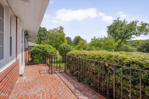 Exterior - 804 Ruby St, Durham, NC 27704 photo 3 of 8