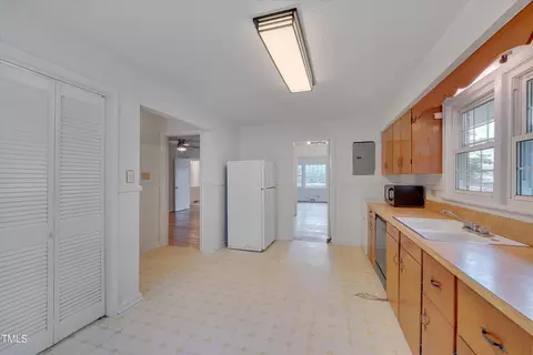 Kitchen - 804 Ruby St, Durham, NC 27704 photo 3 of 3