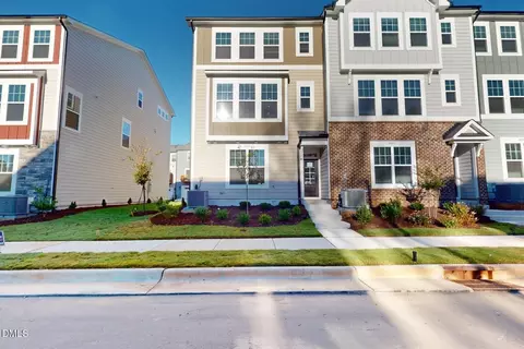 5015 Jowetts Walk Dr # 35, Cary, NC 27519
