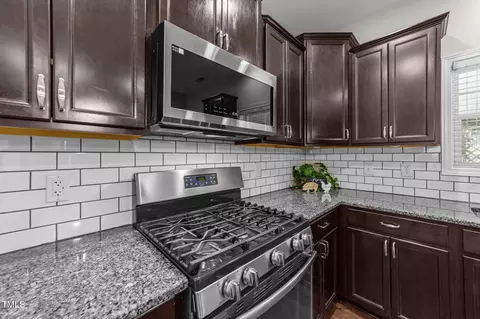 Kitchen - 83 Mariners Point Way, Garner, NC 27529 photo 4 of 4