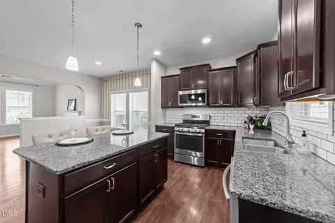 Kitchen - 83 Mariners Point Way, Garner, NC 27529 photo 3 of 4