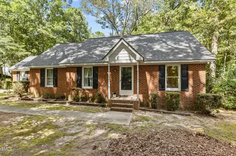 316 Kinnis Creek Dr, Angier, NC 27501