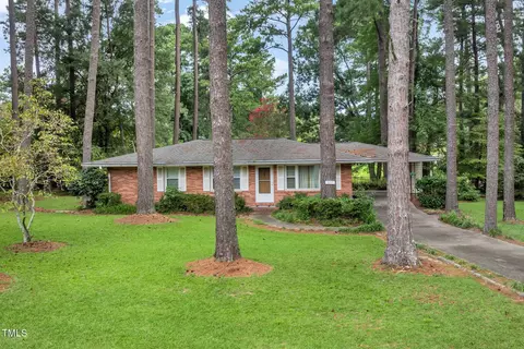 1626 Bruce Cir, Raleigh, NC 27603