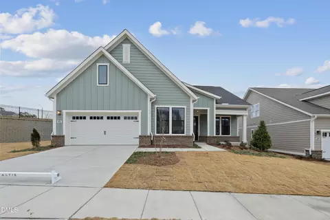 45 Firefly Ln, Fuquay Varina, NC 27526