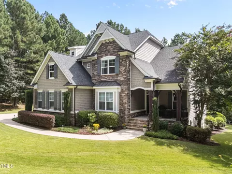 3208 Horsebarn Dr, Durham, NC 27705