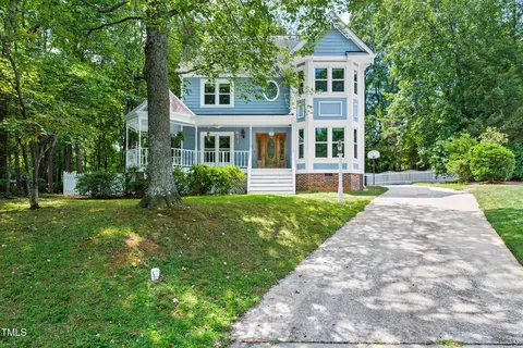 103 Shriver Ct, Cary, NC 27511