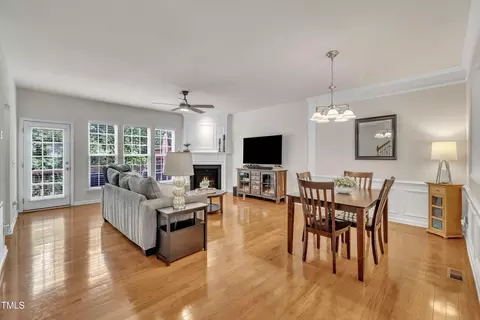 2744 Laurelcherry St, Raleigh, NC 27612