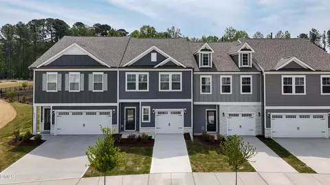 8742 Wardle Ct, Wake Forest, NC 27587