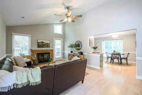 200 W Woodcroft Pkwy #49C, Durham, NC 27713